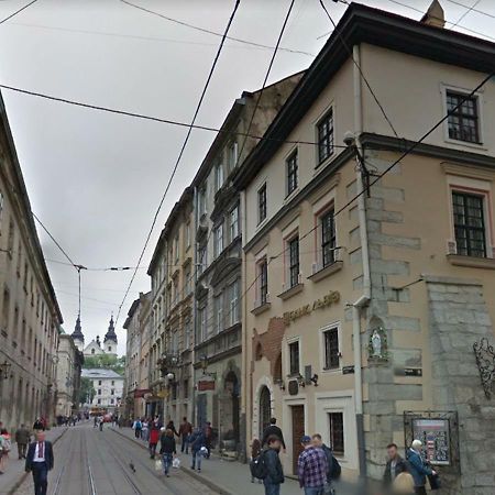 Уютная Квартира На Площади Рынок Lviv Luaran gambar
