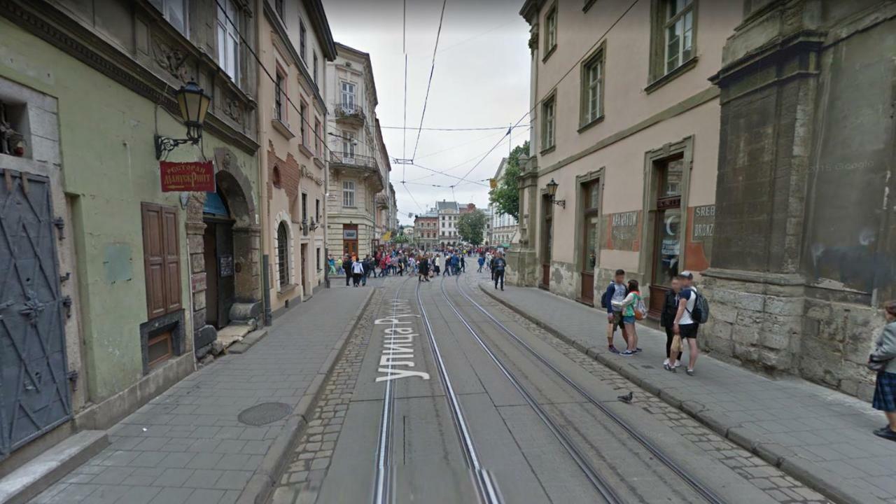 Уютная Квартира На Площади Рынок Lviv Luaran gambar